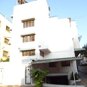 Hotel Suresh Inn Pune Exterior photo