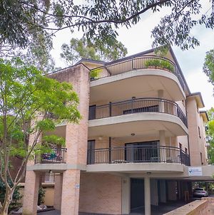 Parkside Apartments Parramatta Sydney Exterior photo