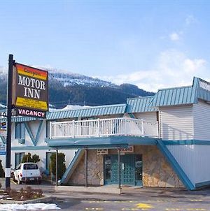 Stoke Hotel Surestay Collection By Best Western Revelstoke Exterior photo