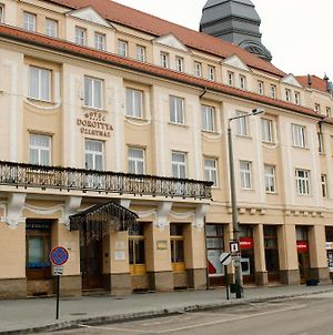 Dorottya Hotel Kaposvar Exterior photo