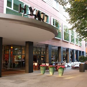 Grand Hyatt Berlin Hotel Exterior photo