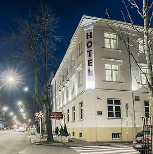 Hotel Theater Belgrade Exterior photo