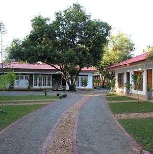 Nirmala Hotel And Restaurant Polonnaruwa Exterior photo