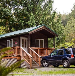 Mount Vernon Camping Resort Studio Cabin 4 Bow Exterior photo