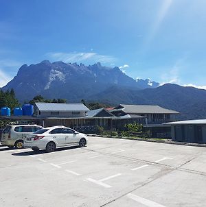 Ceaser'S Place Motel Kinabalu National Park Exterior photo