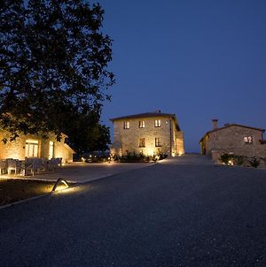 Villa Il Castagno Wine & Resort Siena Exterior photo