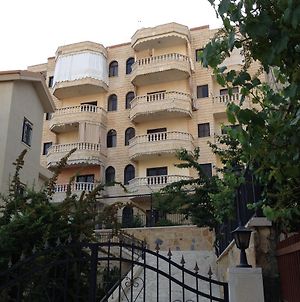 Wonderful Apartment Rwaysat Saoufar Exterior photo