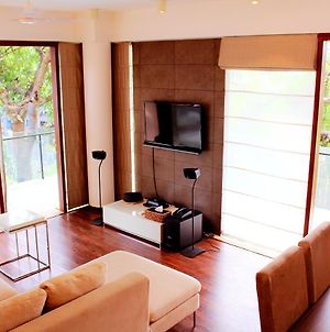 Luxurious 2Bhk For Ultimate Holiday Experience In Goa - 2 Apartment Candolim Exterior photo
