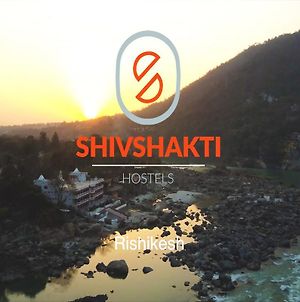 Shiv Shakti Hostel Rishikesh Exterior photo