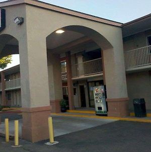 Amberly Courtyard Inn And Suites Albuquerque Exterior photo