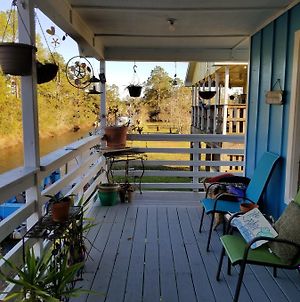Cozy Riverfront House Sleeps 6 With Washer & Dryer Villa Waveland Exterior photo