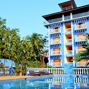Mayflower Beach Resort Goa Exterior photo