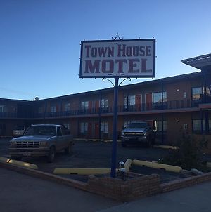 Townhouse Motel Guthrie Exterior photo