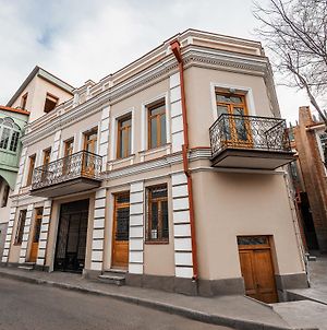 8 Rooms Apartotel On Meidan Tbilisi Exterior photo