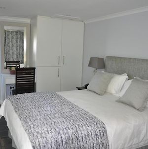 268 On Ridge Guesthouse Durban Room photo