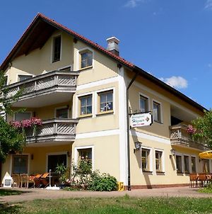 Landgasthof Zum Schloss Hotel Birgland Exterior photo