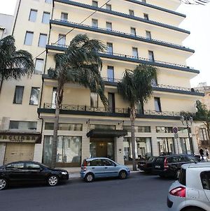 Hotel Colonna Brindisi Exterior photo