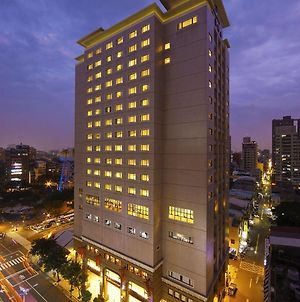 Lees Hotel Kaohsiung Exterior photo
