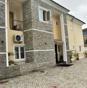 H9 Suites Abuja Exterior photo