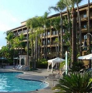 Holiday Inn Anaheim Palms Exterior photo