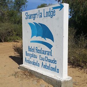Shangri-La Lodge Ambatomilo Exterior photo