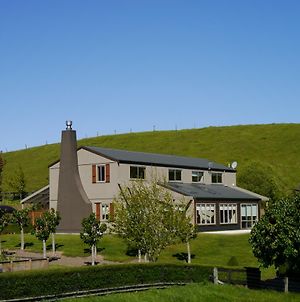 Country Lodge Kinloch Taupo Exterior photo