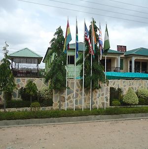 Dokua Royal Hotel Accra Exterior photo