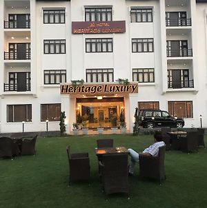 Hotel Heritage Luxury Srinagar  Exterior photo