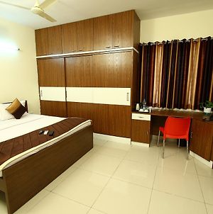 Fresh Living Prime Hitech Hotel Hyderabad Exterior photo