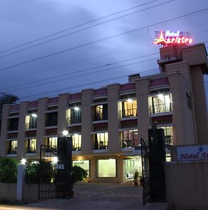 Hotel Aristro Lonavala Exterior photo