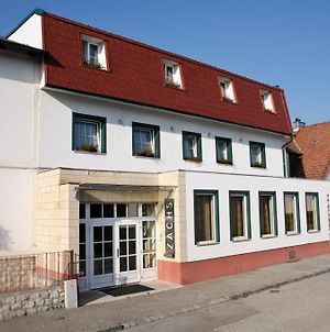 Hotel Zachs Sankt Margarethen im Burgenland Exterior photo