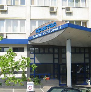Hotel Kristal Ruse Exterior photo