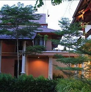 Villa Apsara Khao Lak Exterior photo