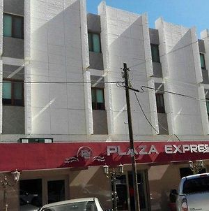 Plaza Express Hotel Torreon Exterior photo