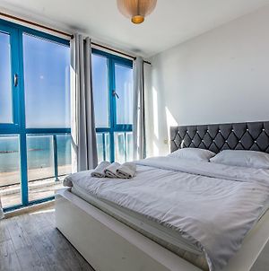 M Sea Suites - By The Beach Tel Aviv Exterior photo
