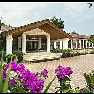 Jamal Resorts Srinagar  Exterior photo