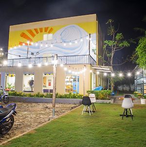 Emis Hotel Phu Quoc Exterior photo