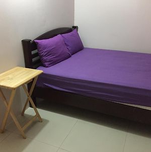 Honey Place Guesthouse,Special Rate For Long Stay Bangkok Exterior photo