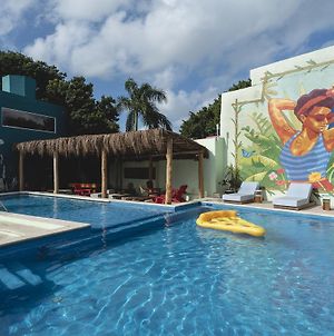 Selina Cancun Downtown Hotel Exterior photo
