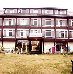Hotel New Park At Dal Lake Srinagar  Exterior photo