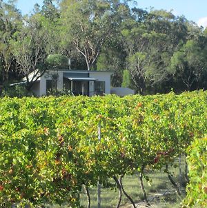 Just Red Wines Cabins Villa Ballandean Exterior photo