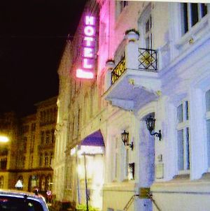 Steens Hotel Hamburg Exterior photo