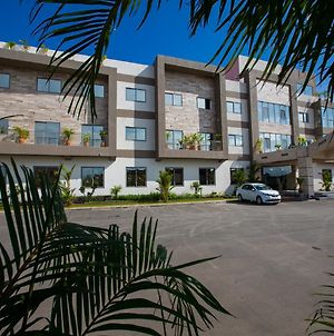 The Palms By Eagles Hotel Sekondi-Takoradi Exterior photo