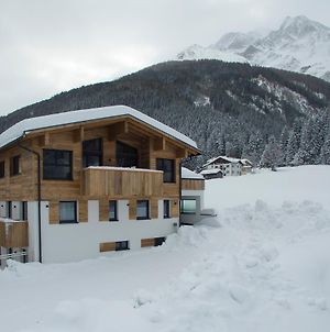 Chalet Bella Villa Pettneu am Arlberg Exterior photo