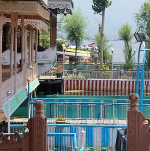 Appollo Eleven Group Of Houseboats Hotel Srinagar  Exterior photo