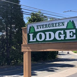 Evergreen Lodge Mount Shasta Exterior photo