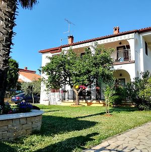 Villa Nina Porec Exterior photo