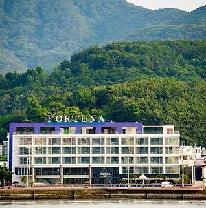 Fortuna Hotel Tongyeong Exterior photo