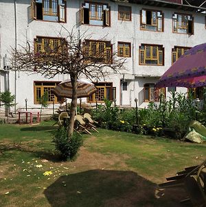 Valley Holidays Hotel Srinagar  Exterior photo