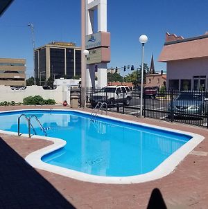 Santa Fe Inn - Pueblo Exterior photo
